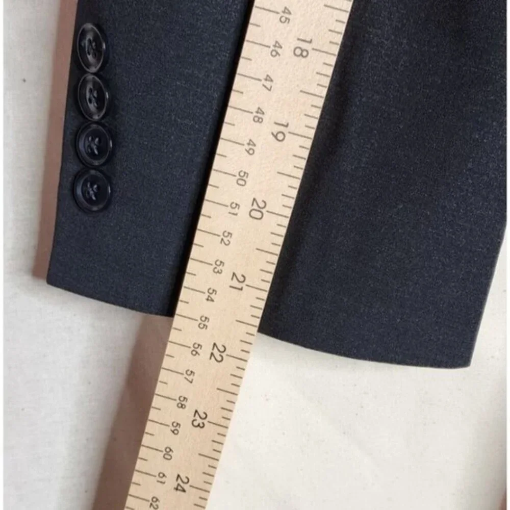 346 Brooks Brothers Wool Blend Suit size 41R Dark‎ Grey